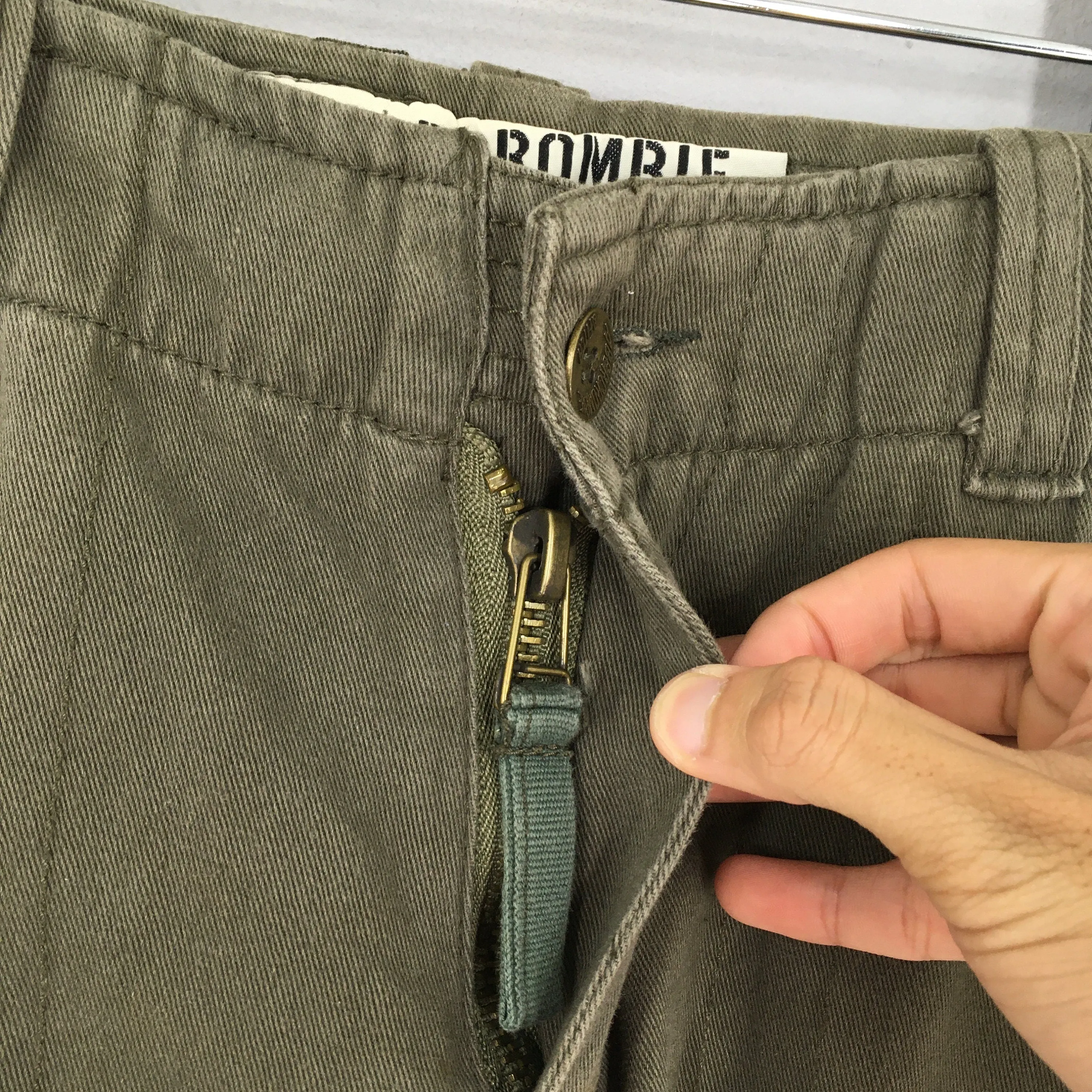 Abercrombie & Fitch Cargo Olive Pants Size 34x30