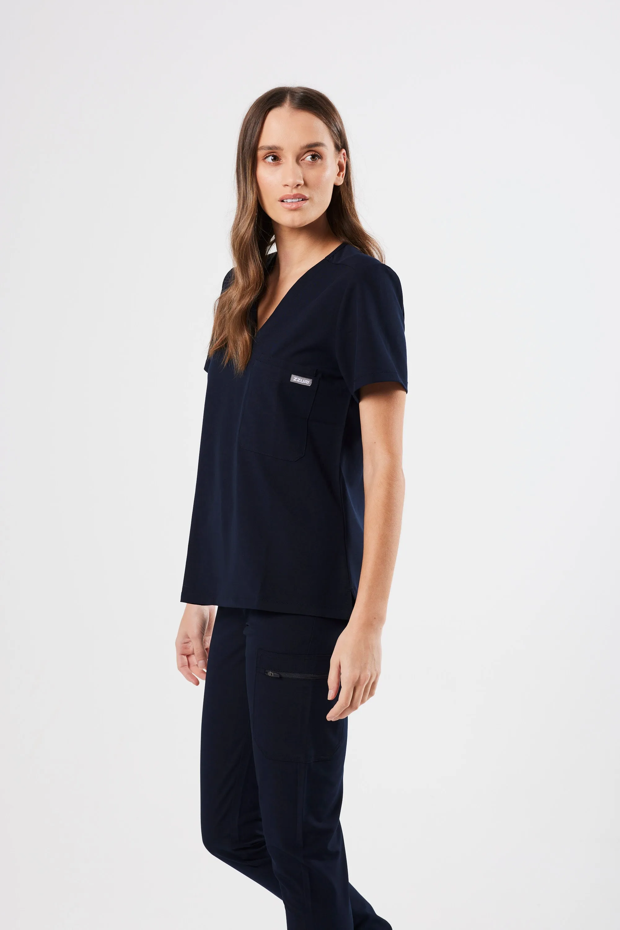 CLASSIC ONE-POCKET WOMEN'S SCRUB TOP (NAVY)