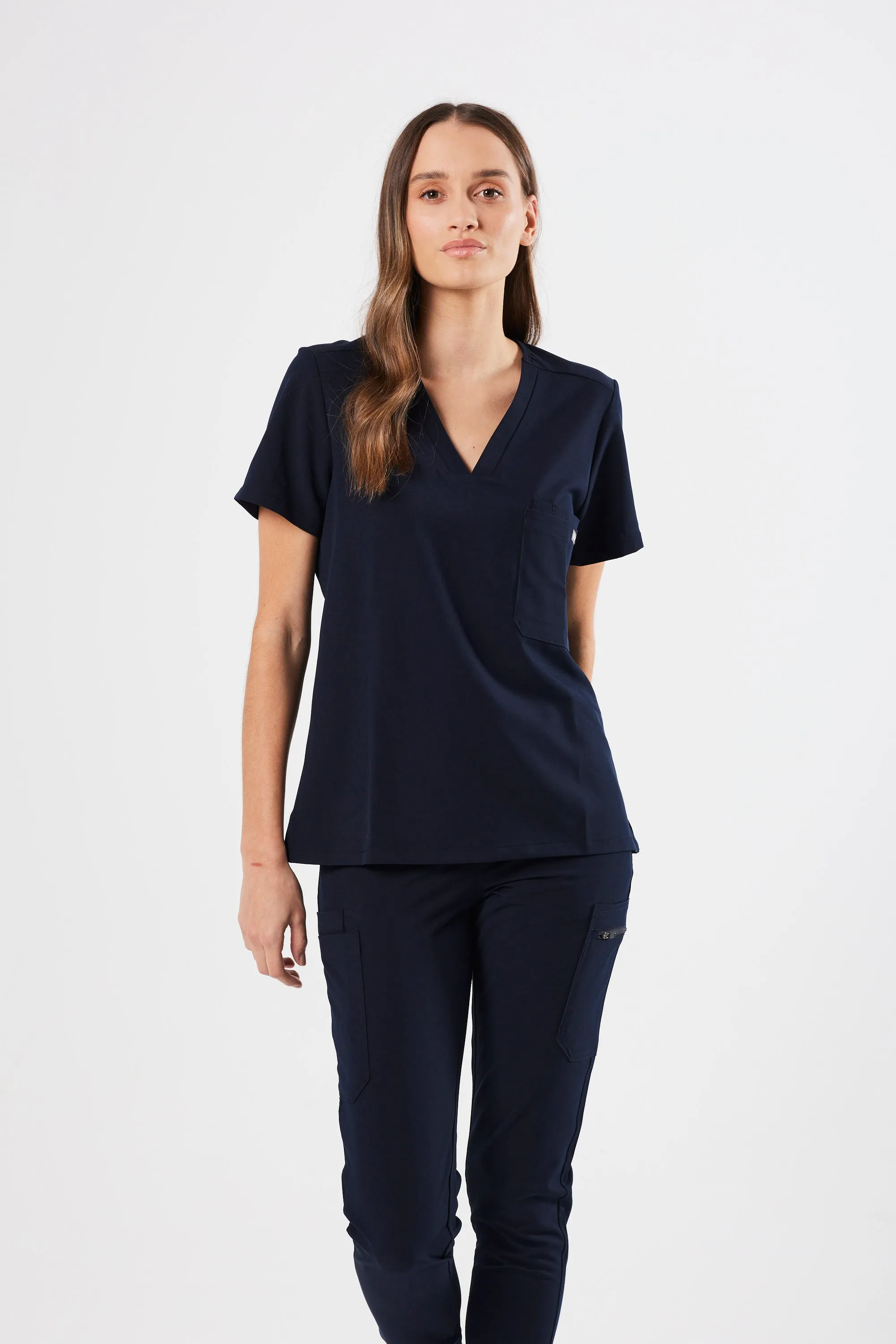 CLASSIC ONE-POCKET WOMEN'S SCRUB TOP (NAVY)