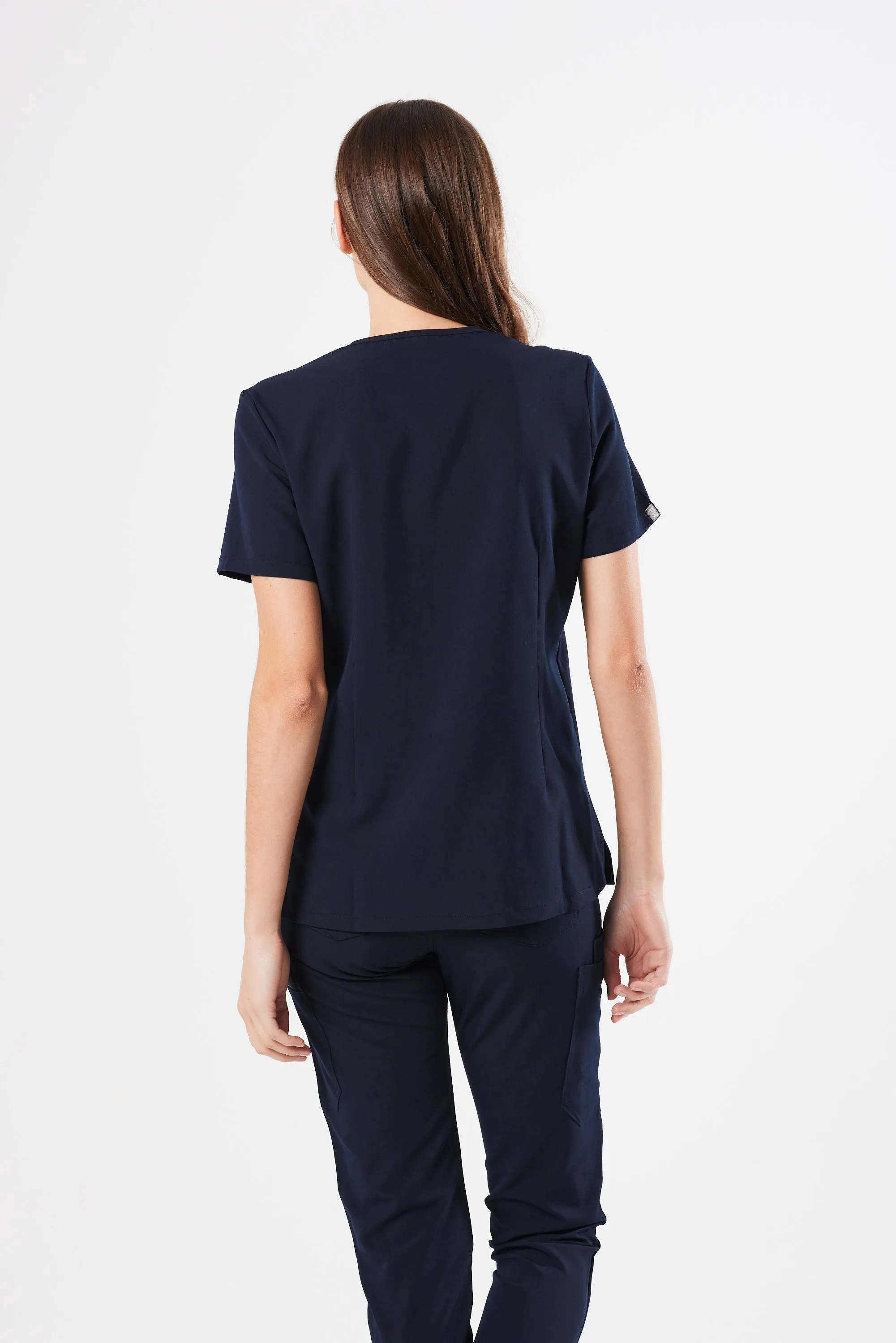 CLASSIC ONE-POCKET WOMEN'S SCRUB TOP (NAVY)