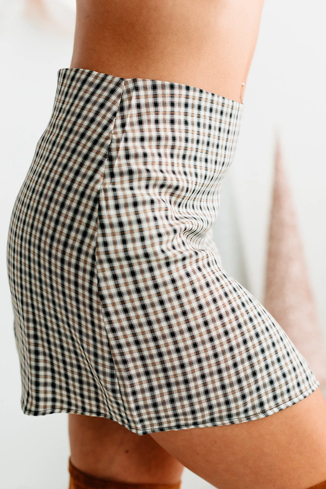 Don't Be Tardy Plaid Mini Skirt (Black)