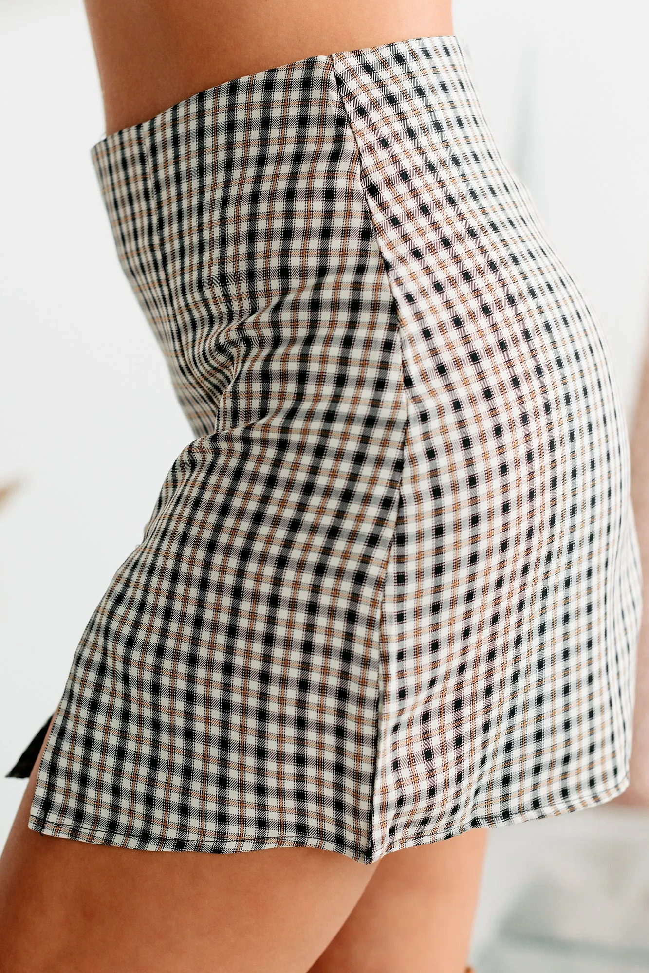 Don't Be Tardy Plaid Mini Skirt (Black)