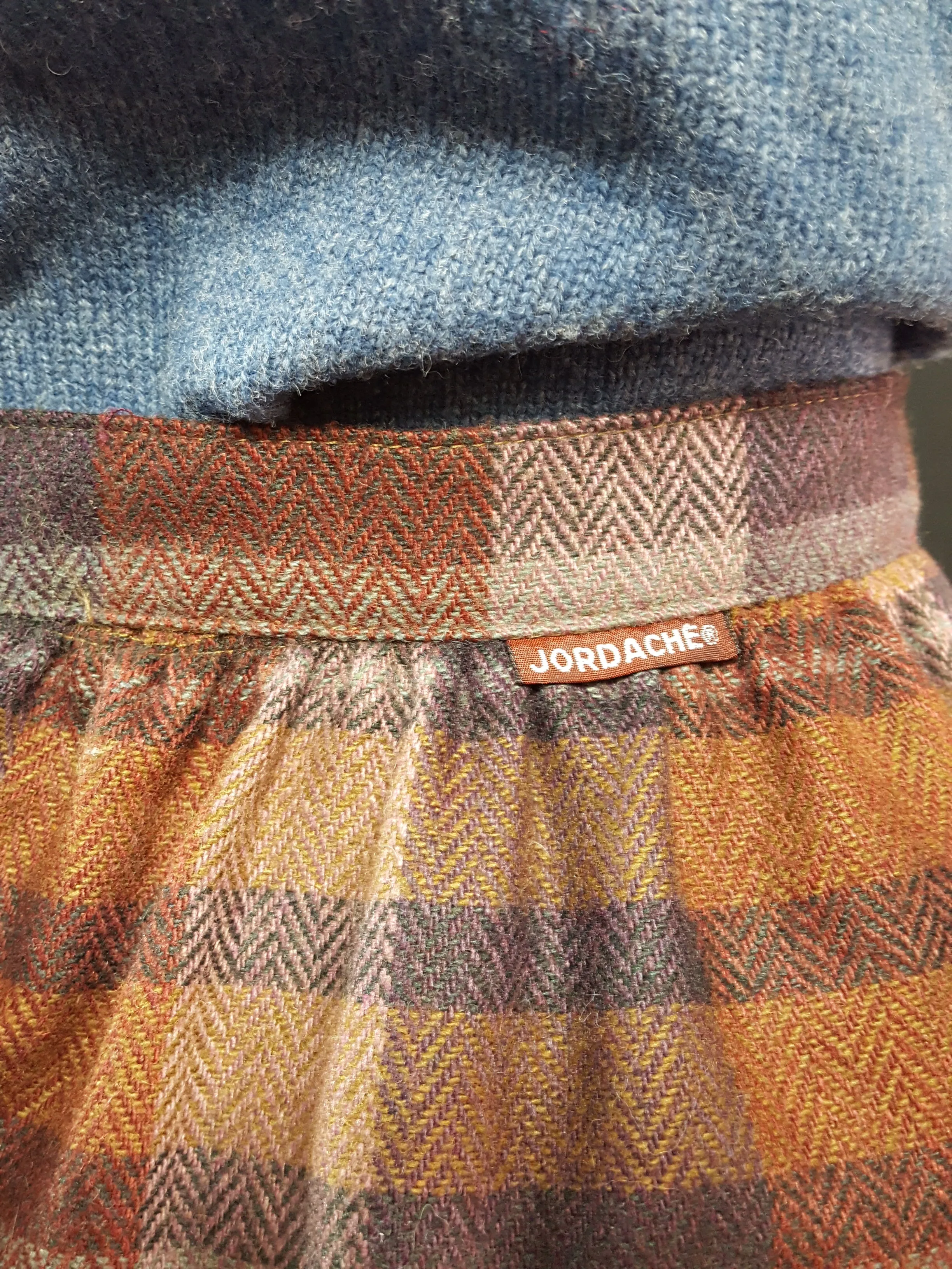Jordache Wool Plaid Midi Skirt sz. M