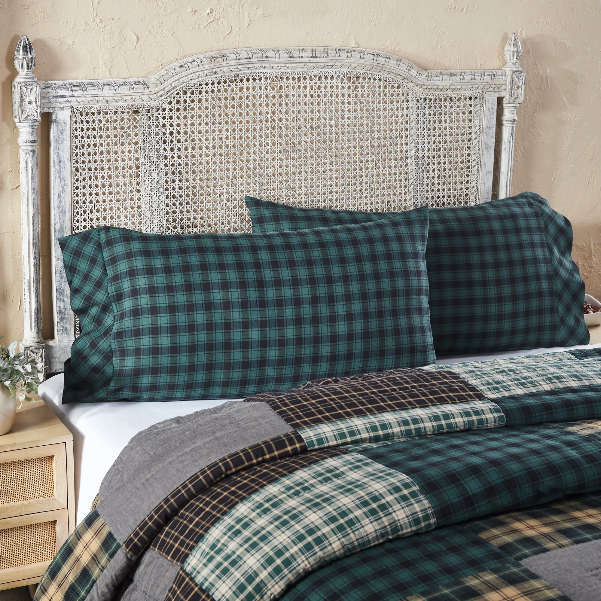 Pine Grove Pillow Case Set of 2