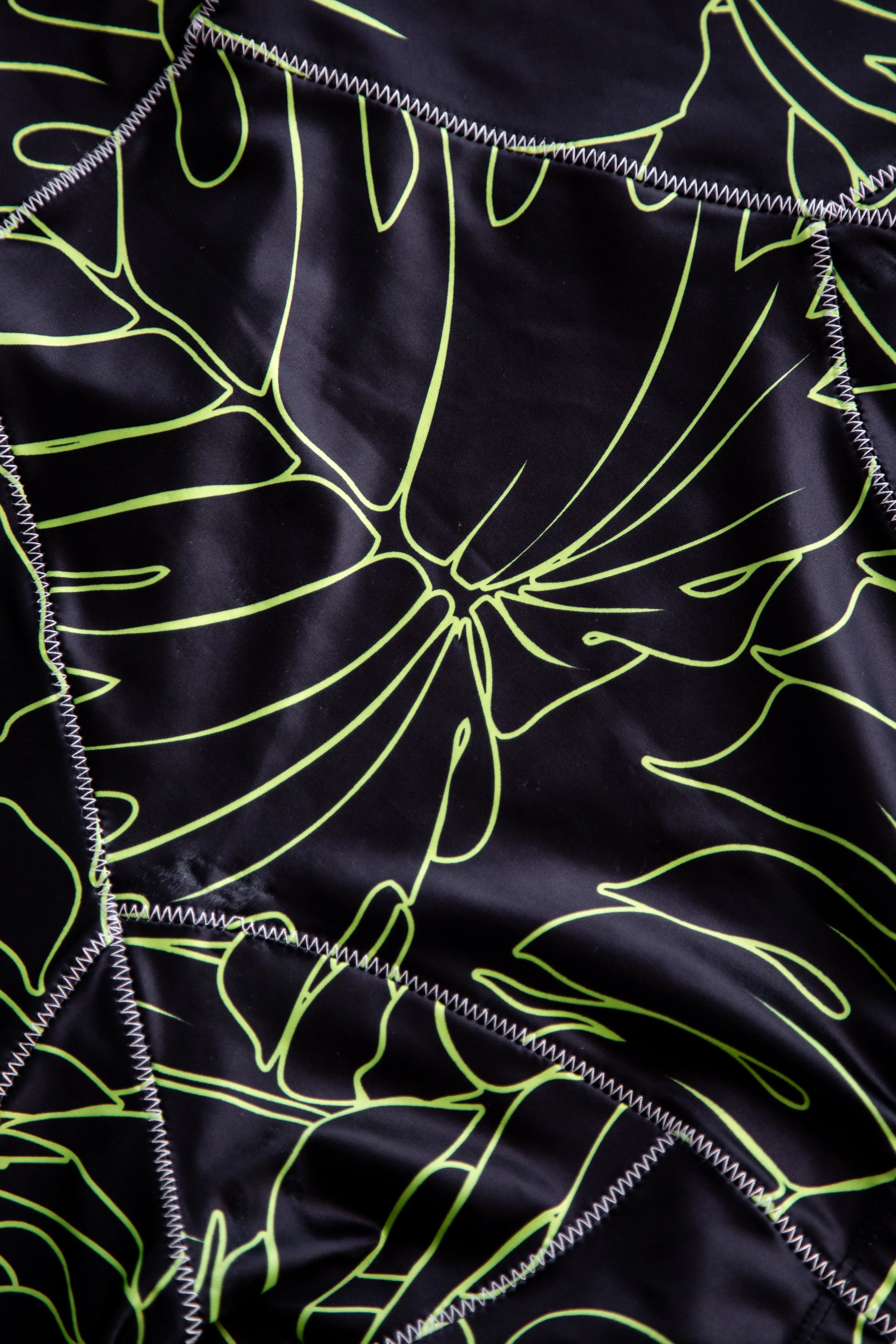 SIG ON SMITH x HAYN x ILASWIM -  RASH GUARD