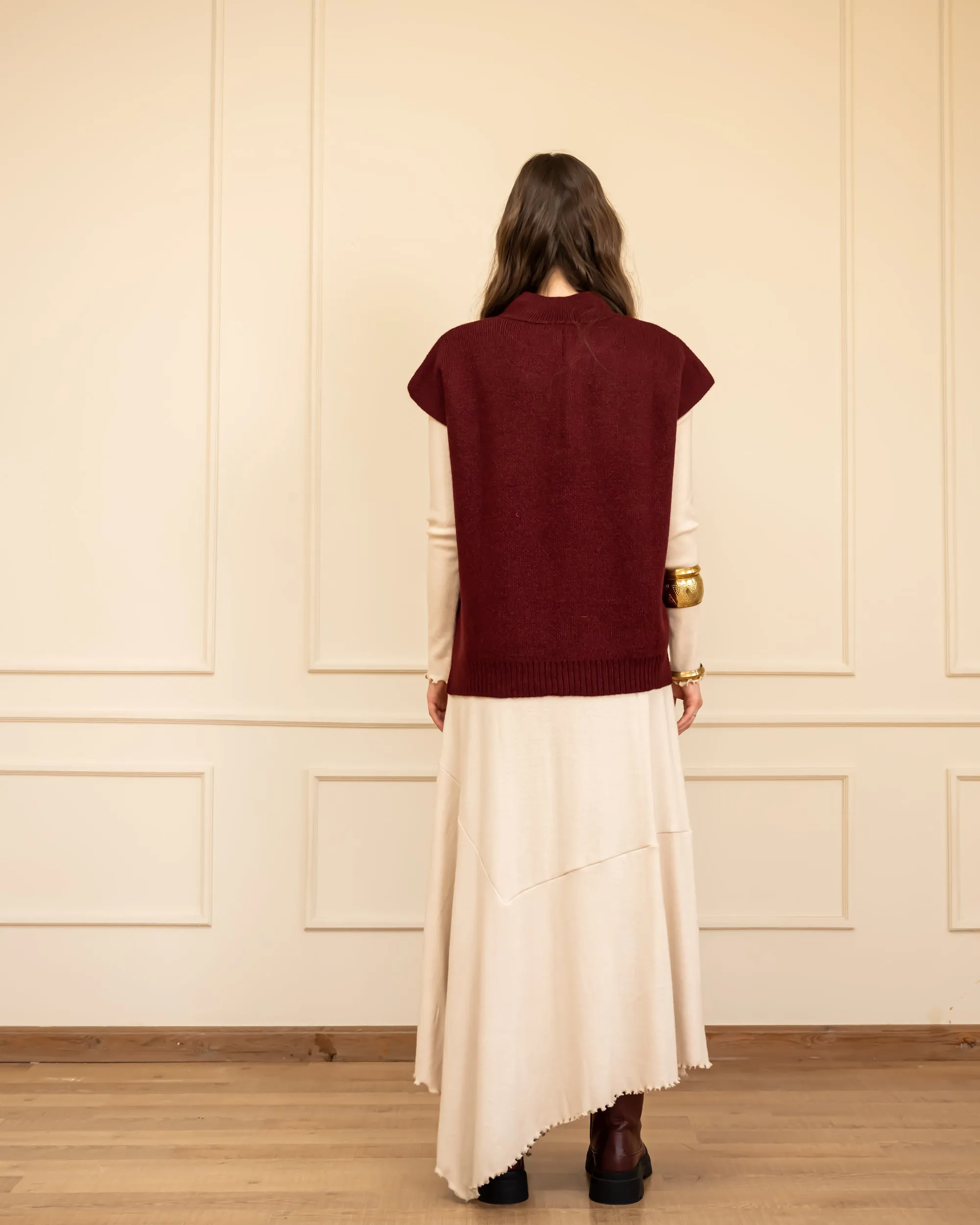 Sleeveless Knit Top-MAROON