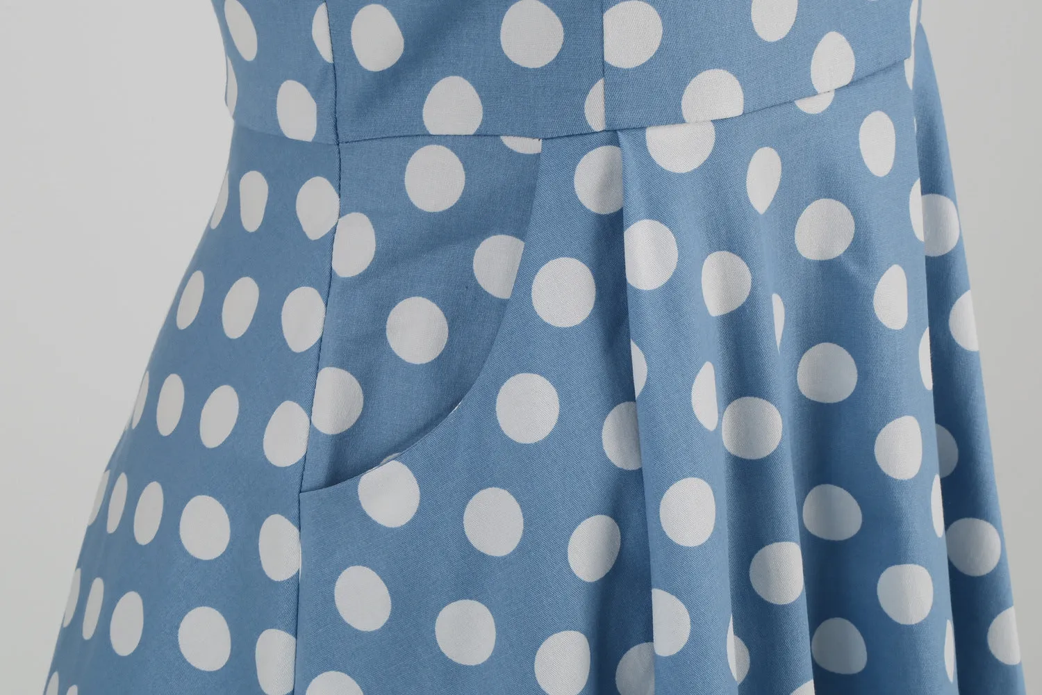 Vintage Peter Pan Lace Short Sleeve Polka Dot Slim Holiday Palace Style Sisters Dress